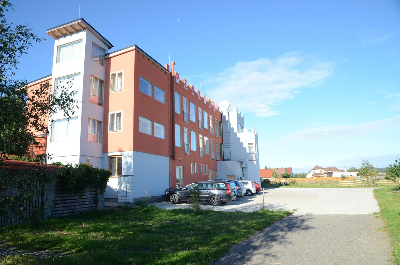 Penzion Folbr Dlouha Lhota  Exterior photo